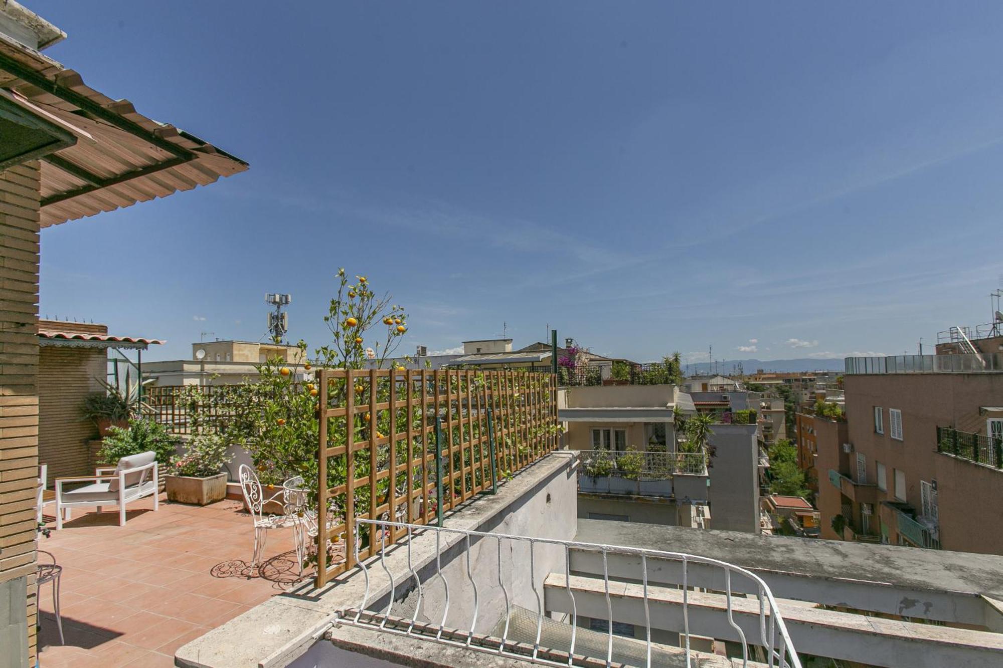 Appartement Attico Moderno Con Terrazza Vicino La Metro B *