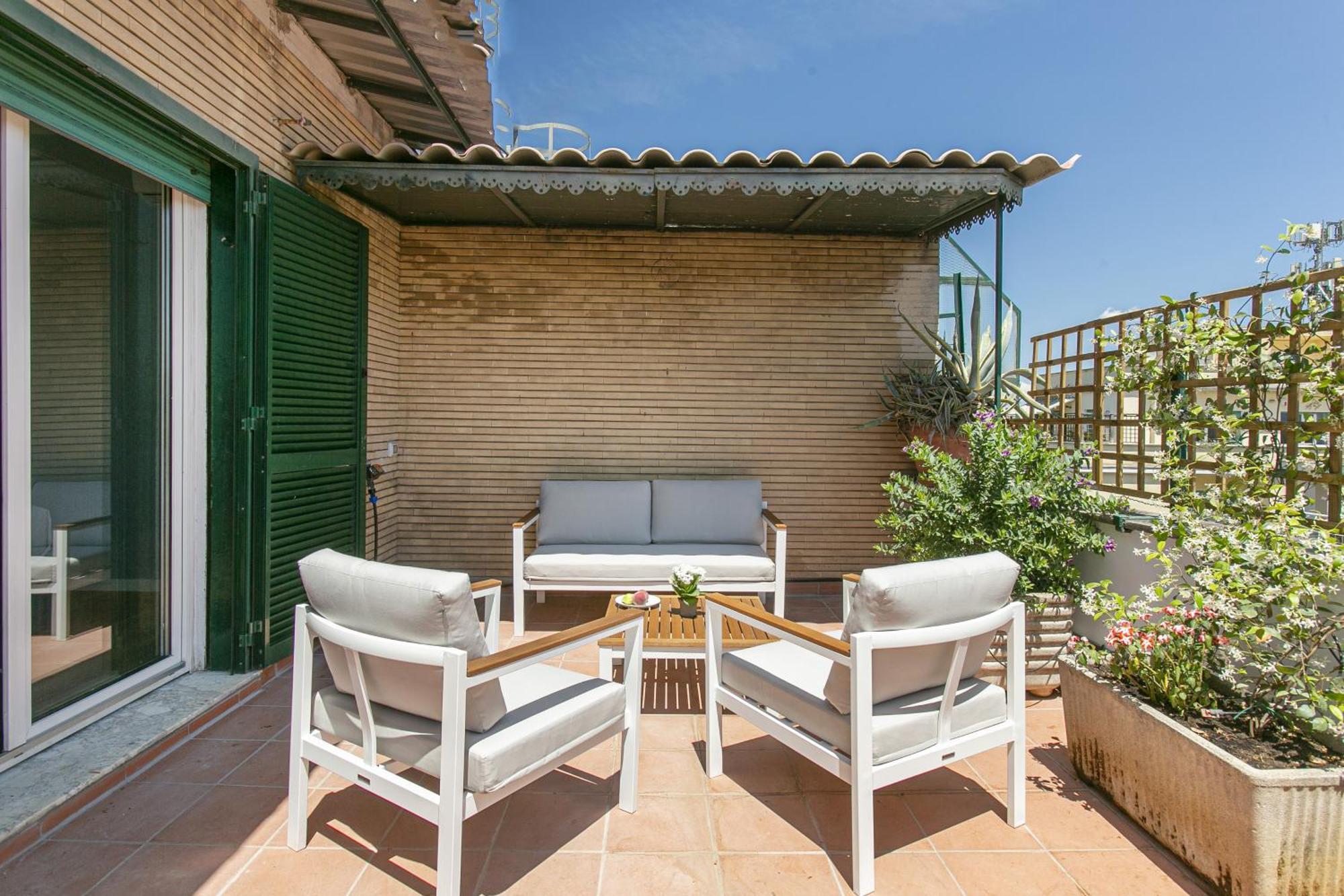 Apartment Attico Moderno Con Terrazza Vicino La Metro B Rome